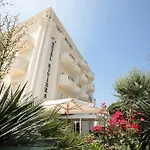 Hotel Riviera