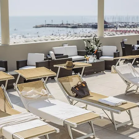 Hotel Riviera 4*
