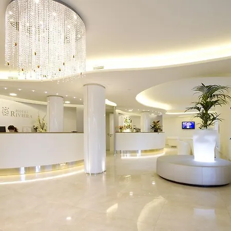 Отель Riviera