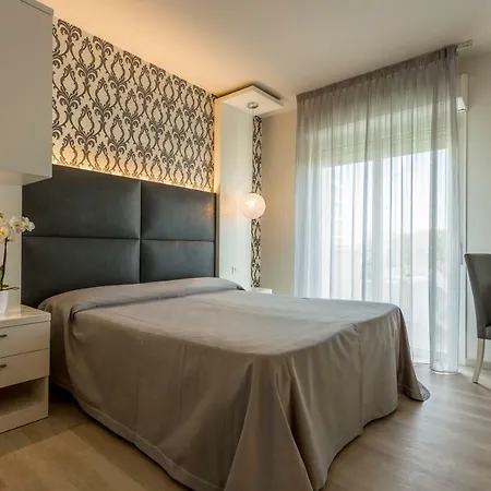 Hotel Riviera 4*