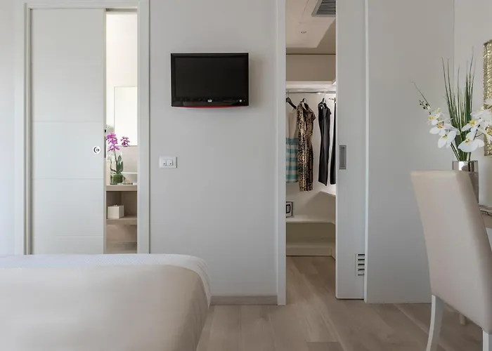 호텔 Riviera 4*