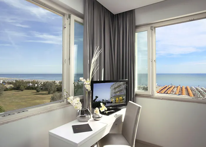 Riviera 호텔 4*