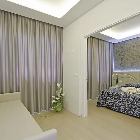 Riviera 4* ミラノ・マリッティマ