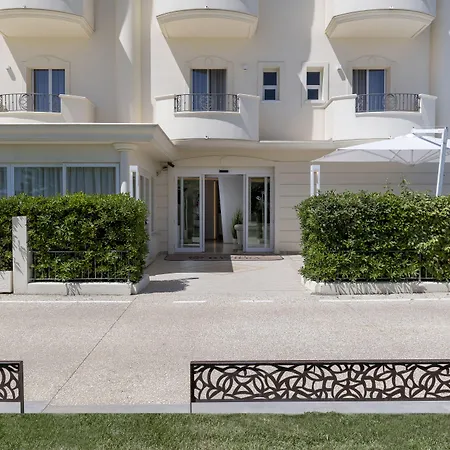 Szálloda Riviera Milano Marittima