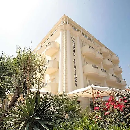 Riviera מלון