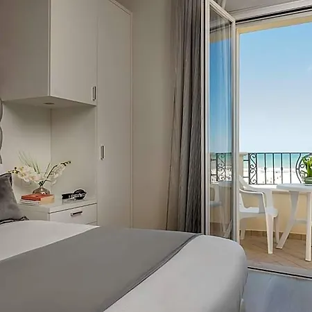 Riviera 4*