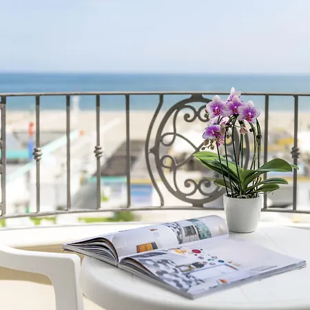 Riviera 4*
