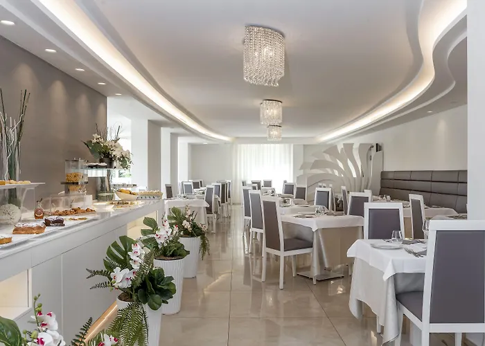 Riviera 4* 밀라노마리티마